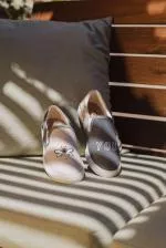 Inkkas Bee You Slip On