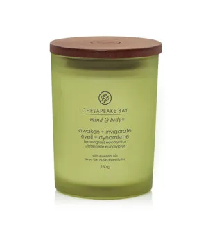 Chesapeake Bay Awaken + Invigorate Lemongrass Eucalyptus dišeča sveča 250 g