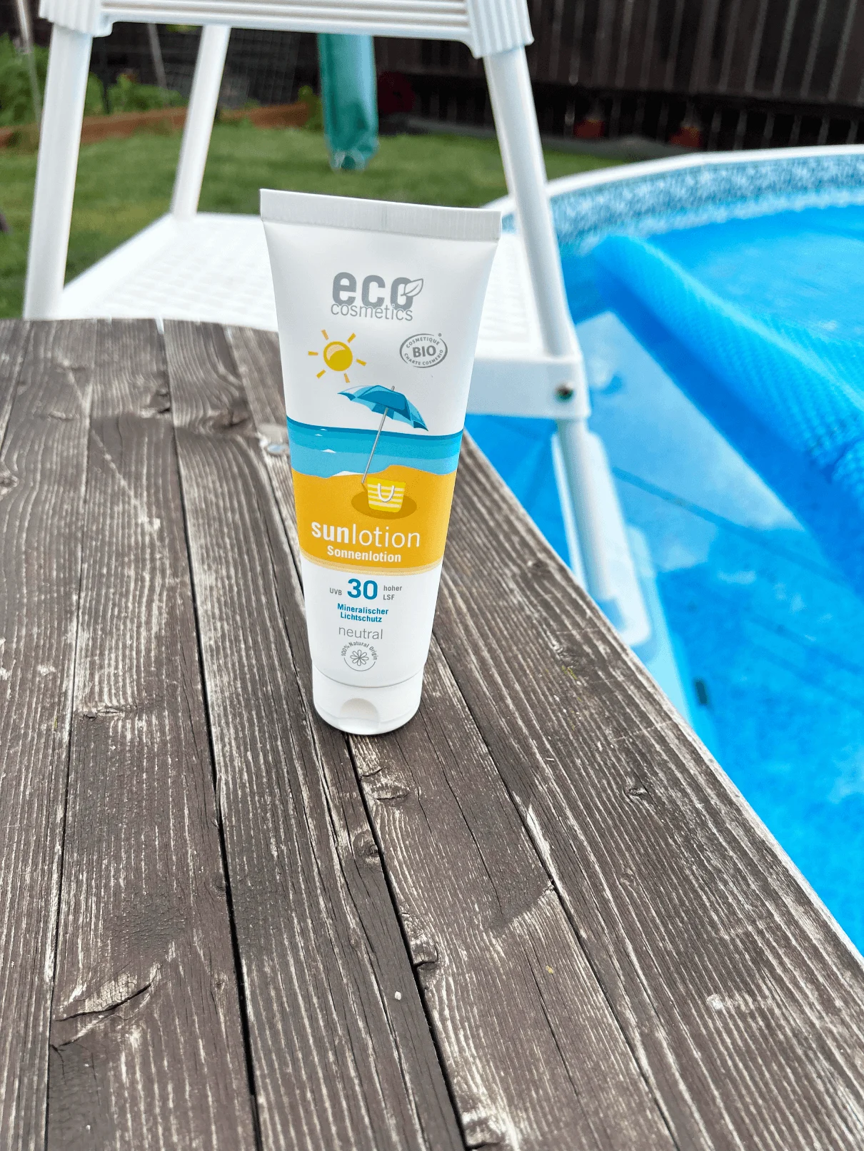 Eco Cosmetics Sončno mleko Neutral brez dišav SPF 30 BIO (125 ml) - z cinkovim oksidom