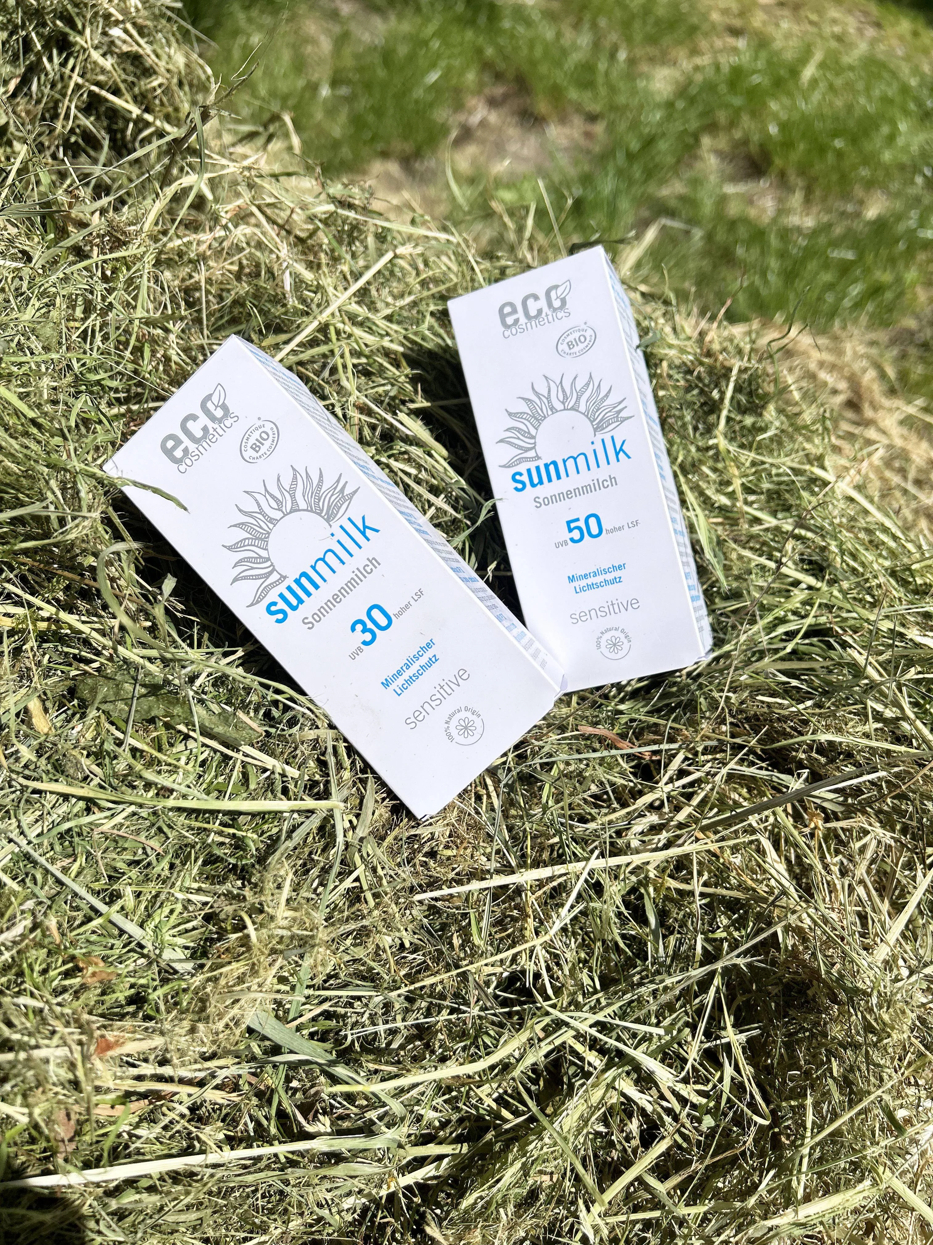 Eco Cosmetics Mleko za sončenje SPF 30 Sensitive BIO (75 ml) - z naravnimi mineralnimi filtri