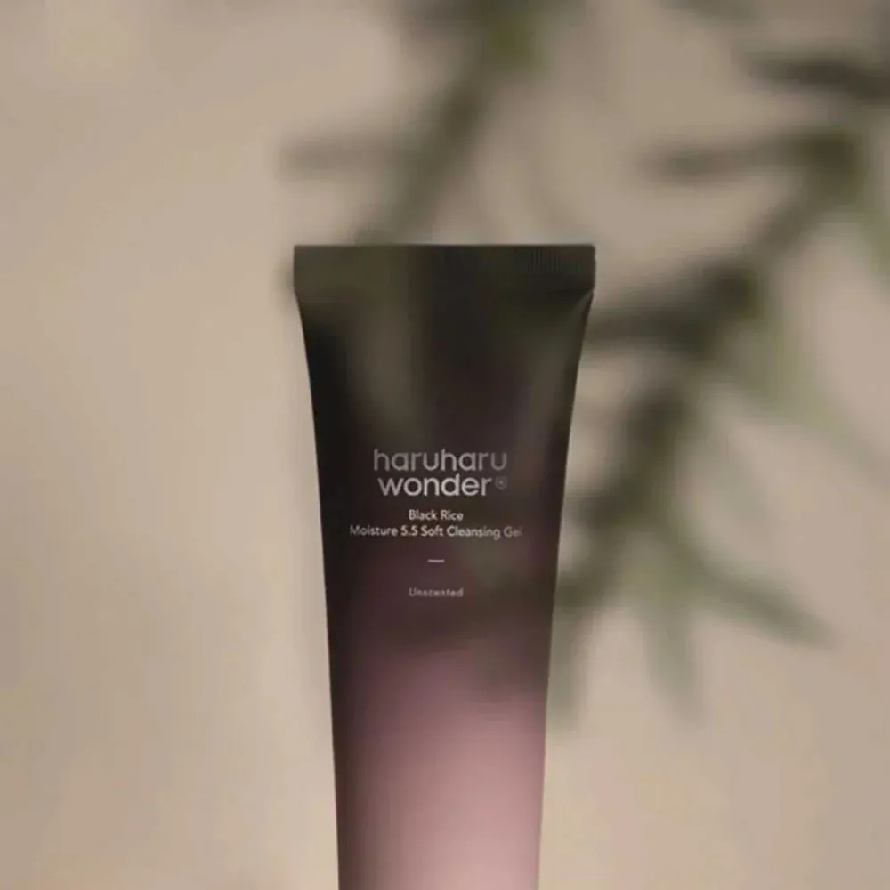 Wonder Black Rice Moisture 5.5 Soft Cleansing Gel nežni čistilni gel za obraz s pH 5,5 100 ml