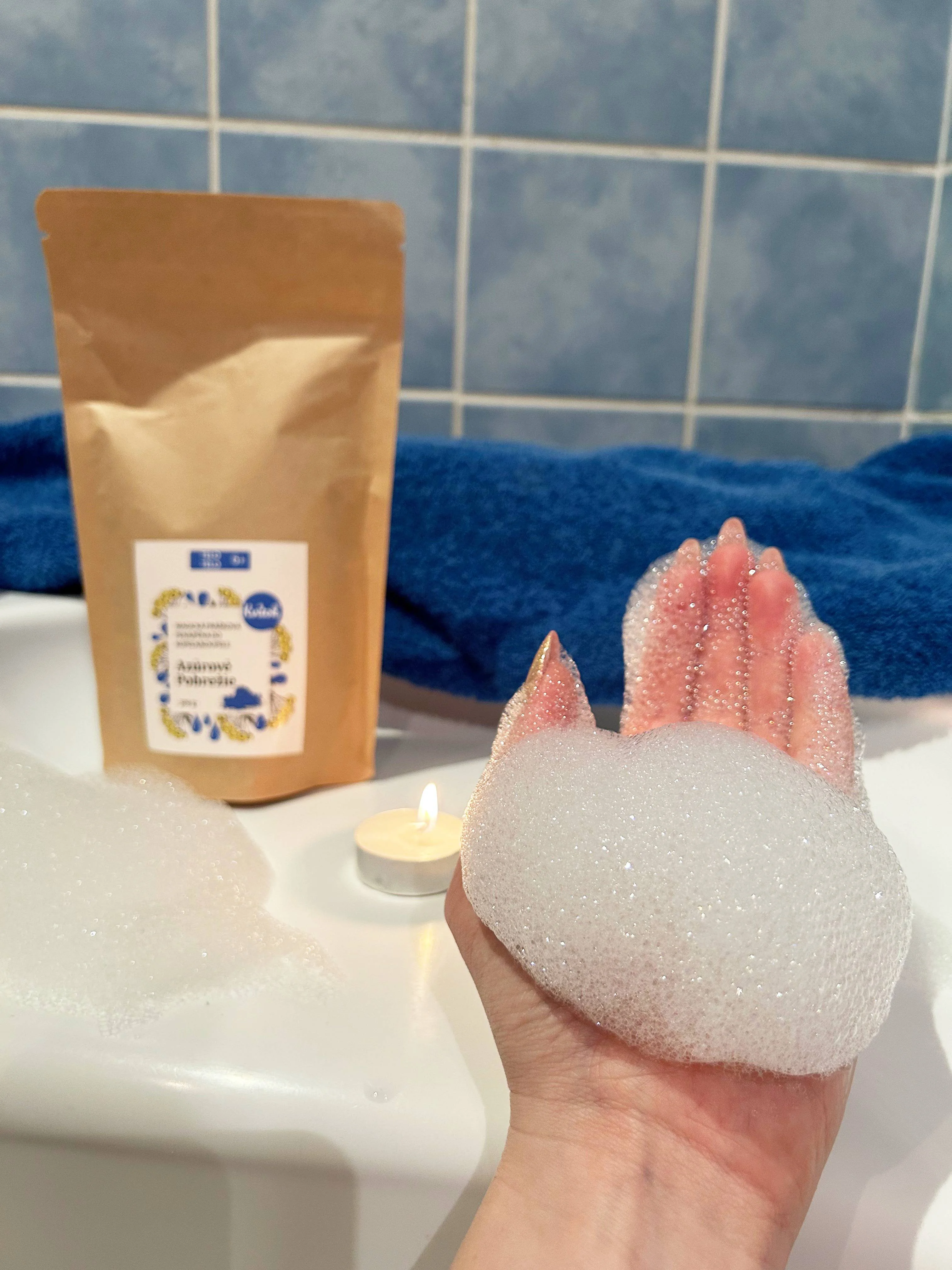 Kvitok Čarobna kopalna pena Azurna obala 60 g - čudovito se peni