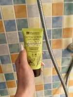 laSaponaria Razstrupljevalni piling za lasišče z meto in rožmarinom (100 ml)