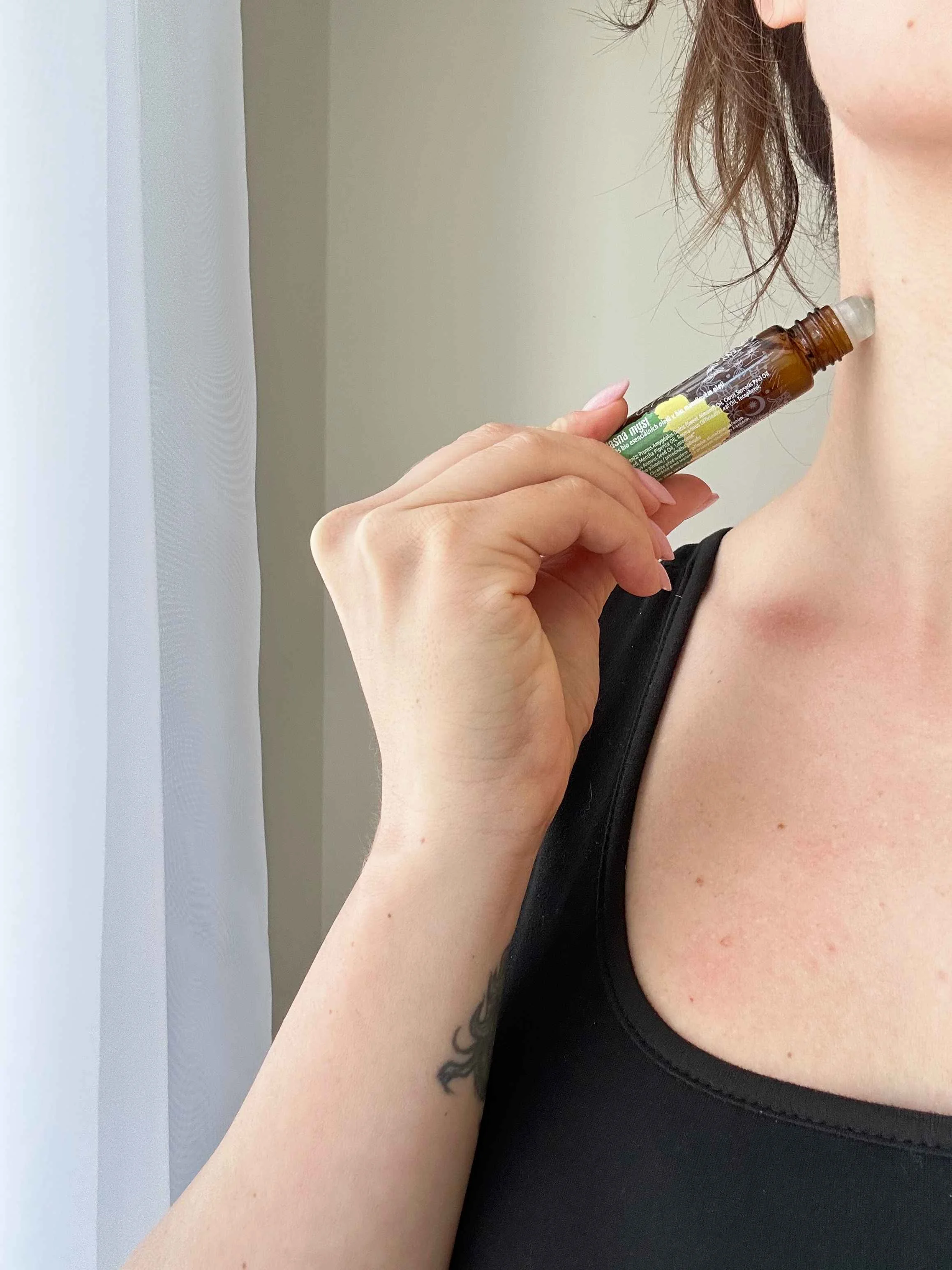 Natasha Roll-on Mešanica eteričnih olj - Jasen um (10 ml) - poživitev kadarkoli in kjerkoli