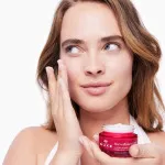 Merveillance LIFT učvrstitvena pudrasta krema 50 ml