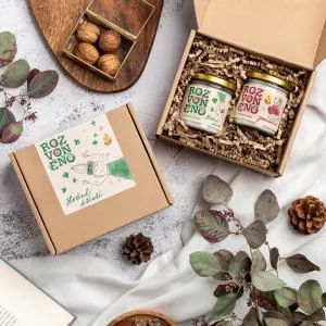 Rozvoněno Darilni paket za srečo - vsebuje dve dišeči sveči