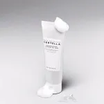 Madagascar Centella Tone Brightening Cleansing Gel Foam penasti čistilni gel za posvetlitev in hidratacijo 125 ml