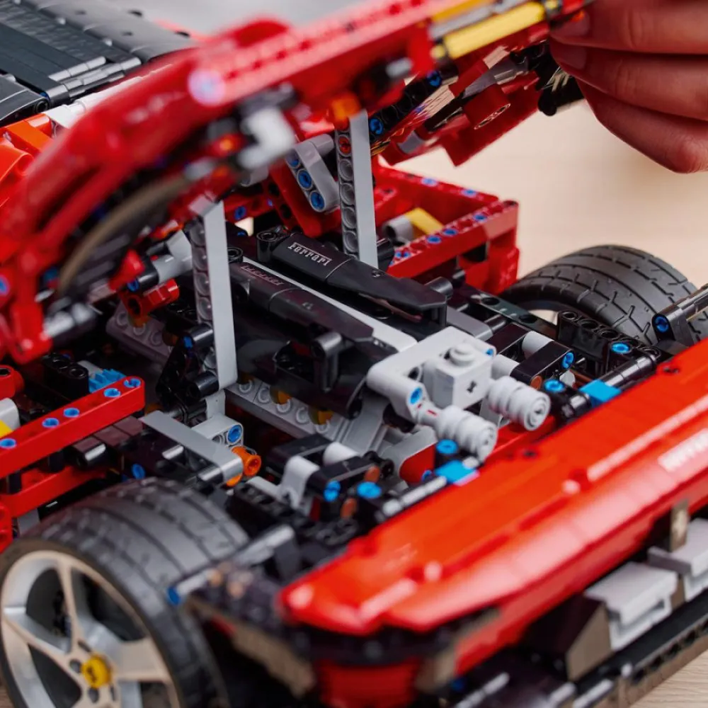 Technic 42143 Ferrari Daytona SP3