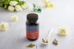 Terranova Health Quercetin Nettle Complex s koprivo (50 kapsul) - v pelodni sezoni in pri oslabljenem imunskem sistemu