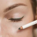 Uoga Uoga Mehak BIO svinčnik za oči 850 Blacker than Black - Črna - 4 odtenki za vsak videz