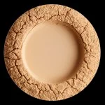 Uoga Uoga Mineralni puder v prahu z jantarjem (10 g) 633 Petals of Sakura - lahek, naraven, SPF 15