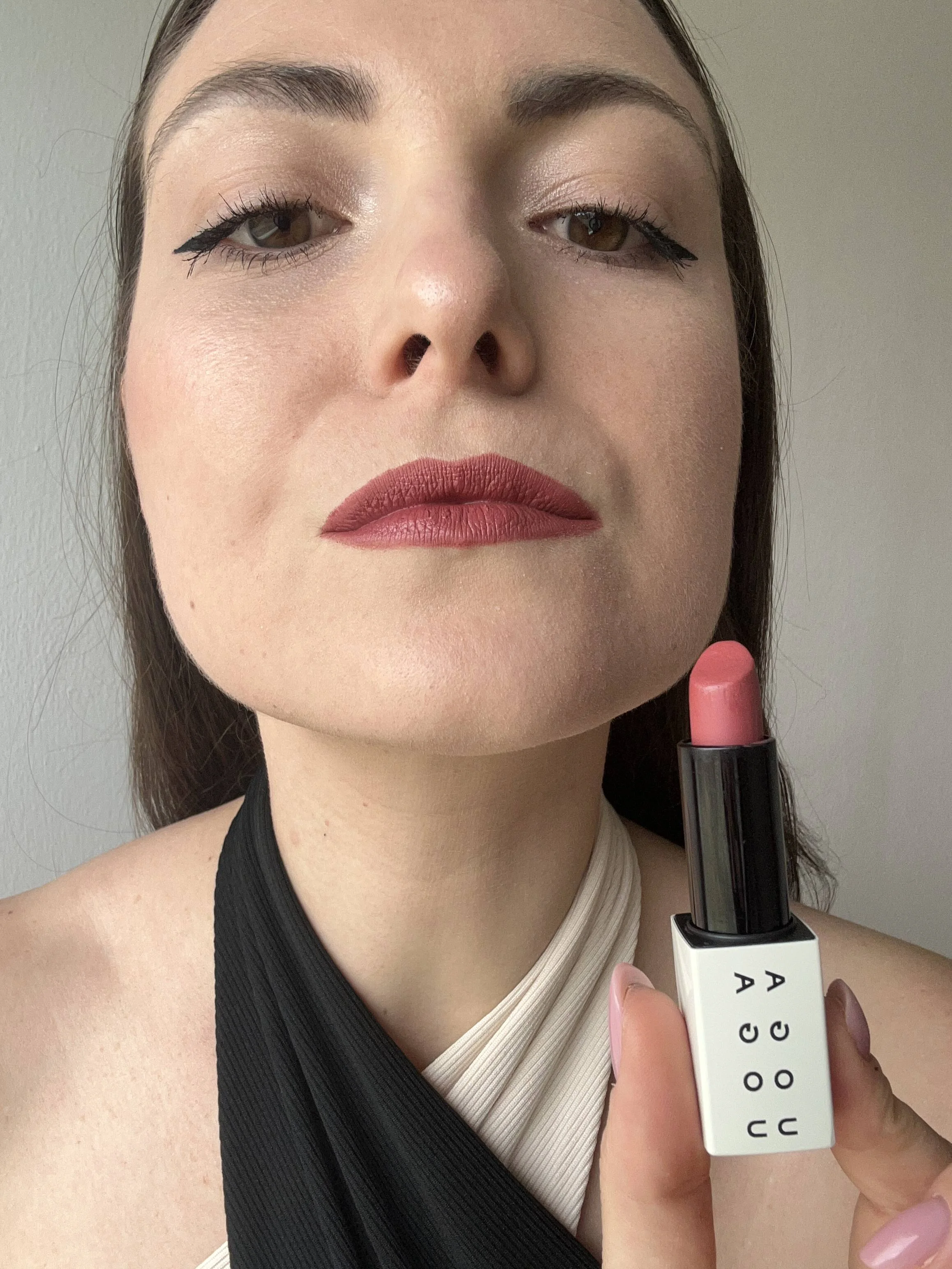 Uoga Uoga Negovalna šminka (4 g) 612 Fireberry - 6 odtenkov na mineralni osnovi