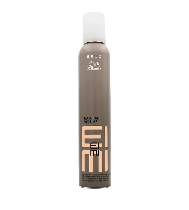 Professionals EIMI Natural Volume pena za volumen las z rahlim utrjevanjem 300 ml
