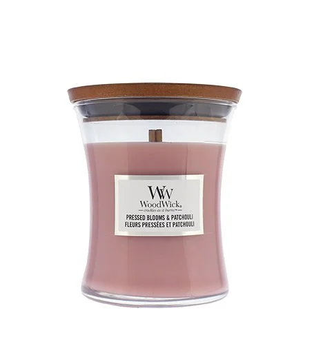 Pressed Blooms & Patchouli dišeča sveča z lesenim stenjem 275 g