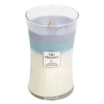 Calming Retreat dišeča sveča z lesenim stenjem 609,5 g