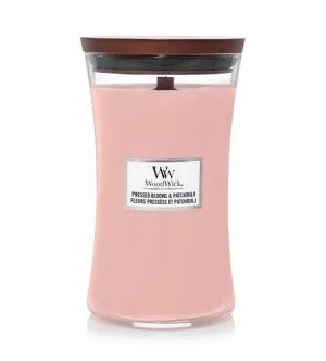 WoodWick Pressed Blooms & Patchouli dišeča sveča z lesenim stenjem za moške
