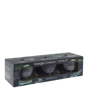Yankee Candle Lakefront Lodge votivna sveča v steklu 3 x 37 g