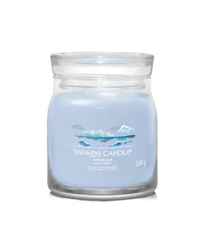 Yankee Candle Ocean Air signature sveča srednja 368 g