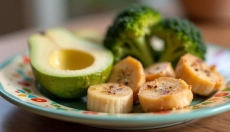 Kaj vse vključuje praktična uporaba metode BLW v družini