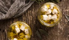 Vse, kar morate vedeti o domačem vloženem siru