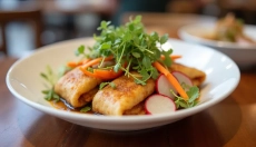 Nem rán in njihov hrustljav okus vas popelje v Vietnam