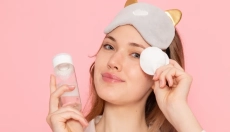 Hidratacija in čistoča z odstranjevalnim mlekom