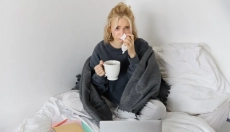 Kaj nam vijolični nohti povedo o našem telesu?